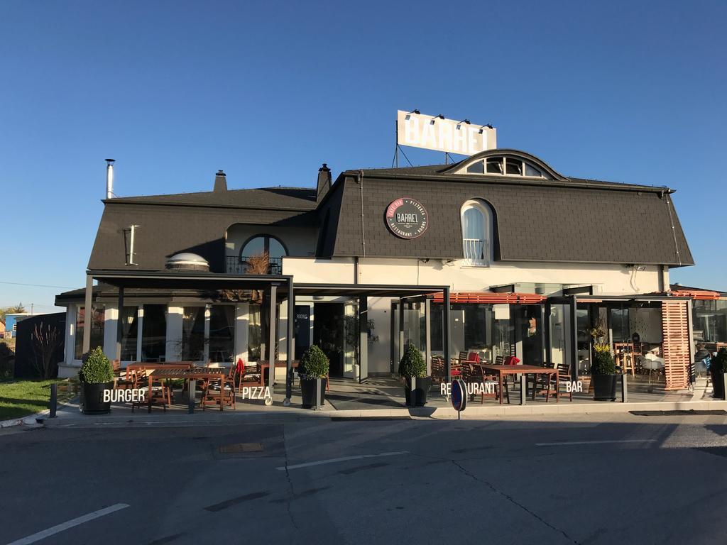 Boutique Hotel Barrel Sesvete Dış mekan fotoğraf